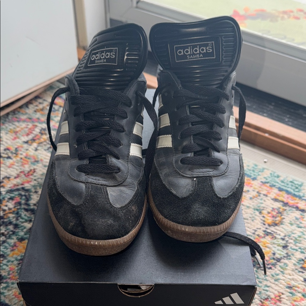 Adidas Samba Black and White Unisex Sneakers Size 6.5